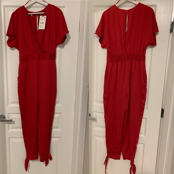 Zara jumpsuit - Picture 1 of 3